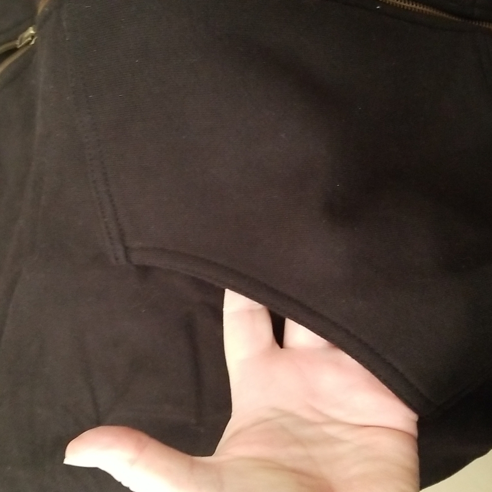 Reebok NWT black hooded sweatshirt - Picture 5 of 6